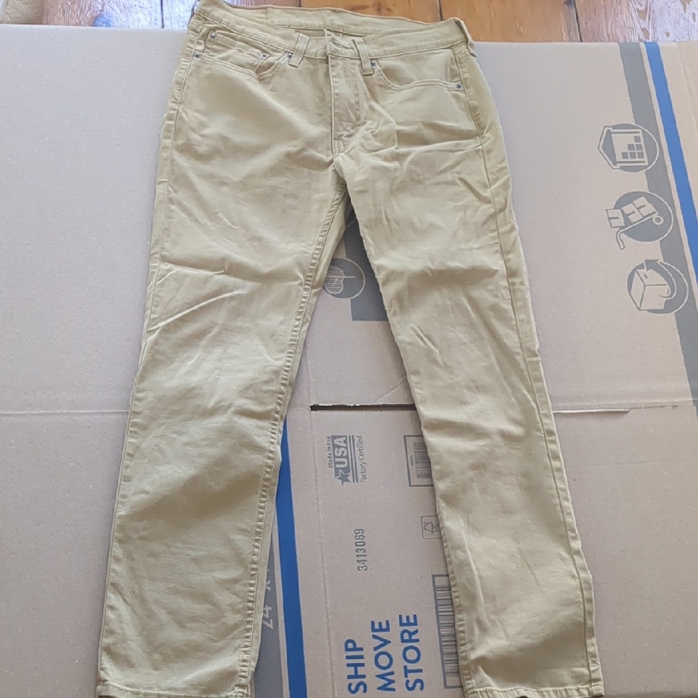 Levi's Classic Tan Pants 514 Width 32 Length 32
